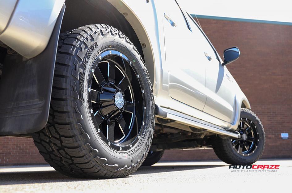 TOYOTA HILUX N70 4WD MO962 GLOSS BLACK